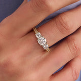 Classic Triple Zirkonia Ring