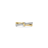 Contrast Knot Twisted Zirkonia Ring