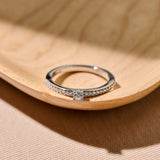 Classic Kleine Zirkonia Ring