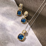 Blauwe Cushion Structure Hoops
